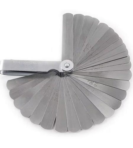 0.0015 In. to 0.035 In. (0.038 Mm to 0.889 Mm) Deluxe 32 Blade Feeler Gauge